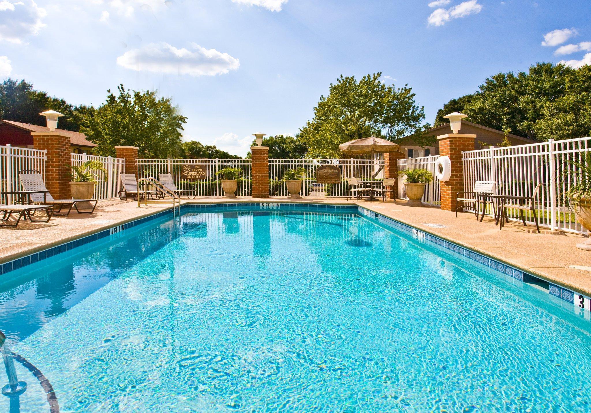 Holiday Inn Winter Haven By Ihg Bagian luar foto