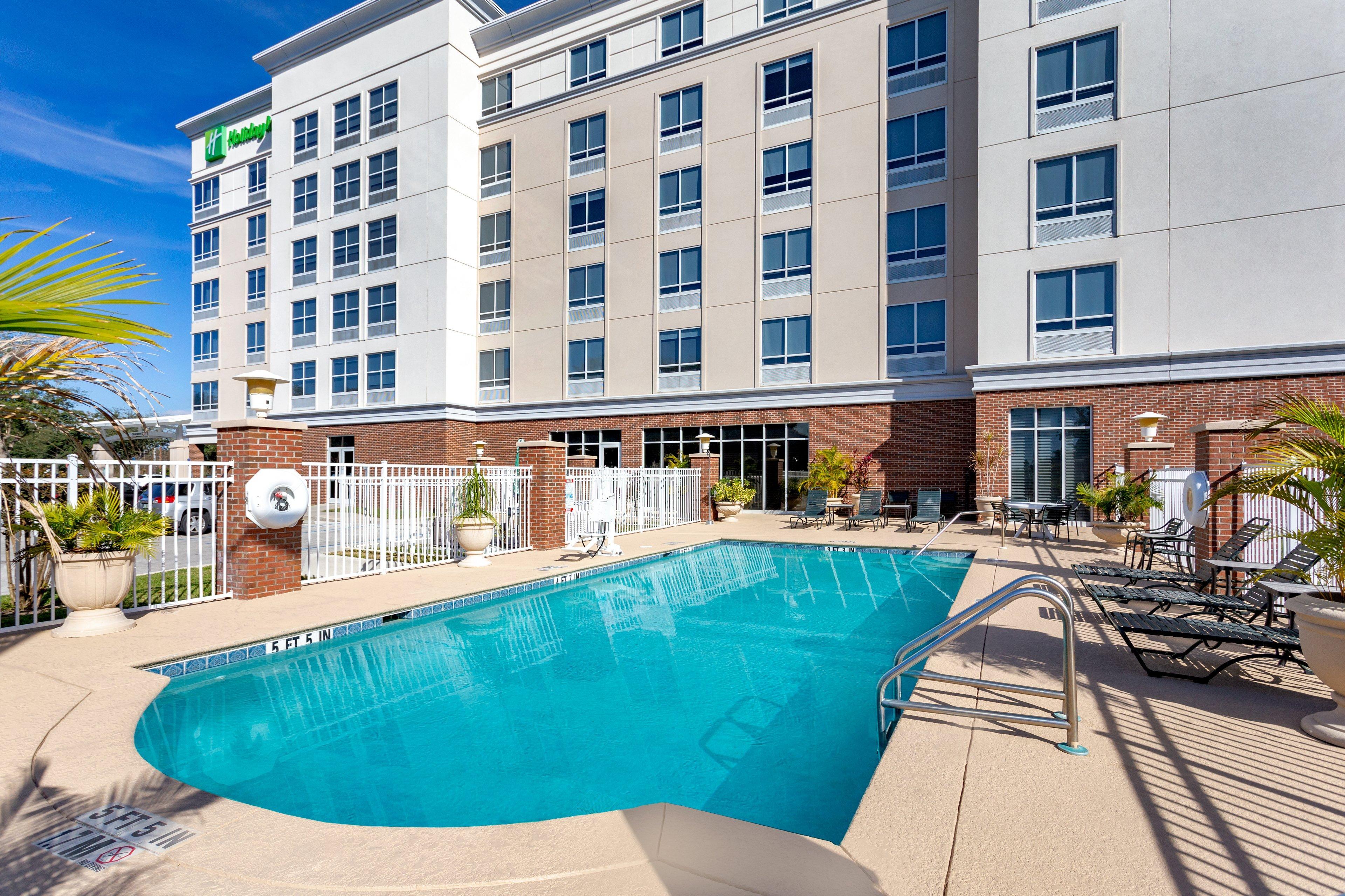 Holiday Inn Winter Haven By Ihg Bagian luar foto